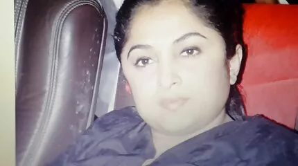 រវើរវាយផ្លូវភេទ MILF មួយដែលជាកន្លែងដែលនាងបានចោទប្រកាន់ថាបាន fucks កូនប្រុសរបស់នាង