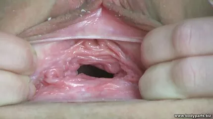 ខូច brunette រុស្ស៊ី fucked វ័យក្មេងនិងនាំយកទៅឈានដល់ចំណុចកំពូល