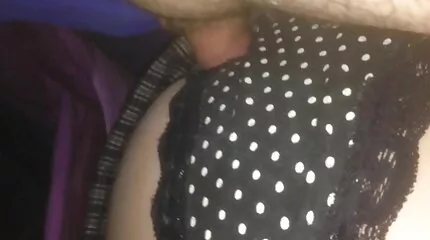លោក Sonn វិសាលភាព fucked ម៉ាក់ក្រហមសក់របស់គាត់នៅក្នុងរន្ធរបស់នាងទាំងអស់