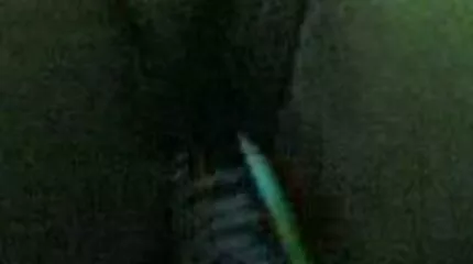 បុរស fuck ក្មេងស្រីស្រវឹងខ្លាំងណាស់នៅក្នុងរន្ធទាំងអស់