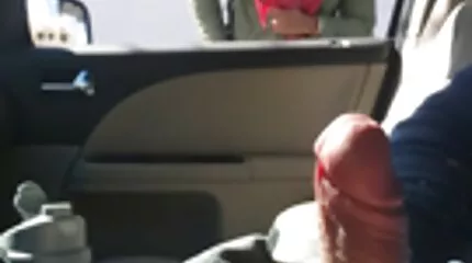ប៍នតង់ដេវ័យក្មេងជាមួយនឹង tits ធំបានផ្ដល់ឱ្យ fuck រន្ធគូថរបស់នាង