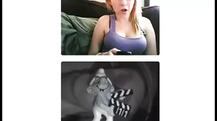 ក្រុម Super-fucking-ក្តៅ fucks ងងឹតសក់មិត្តប្រុសរបស់នាងនៅក្នុងផ្ទះរបស់គាត់