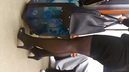 បុរសម្នាក់ពិតជាចំលែក fucked ដោយប្រទេសរុស្ស៊ីដែលមានភាពចាស់ទុំនៅថ្ងៃដំបូងនៃការណាត់ជួប